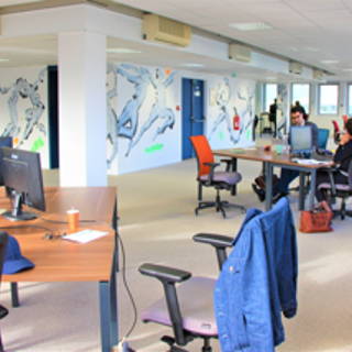 Open Space  50 postes Coworking Rue de Mantes Colombes 92700 - photo 1